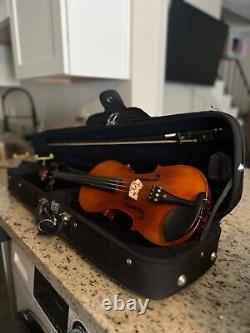 Amati Violin AFV-017 4/4 Full Size (Student Package Deal)