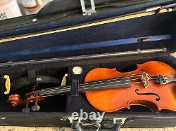 Amati Violin AFV-017 4/4 Full Size (Student Package Deal)