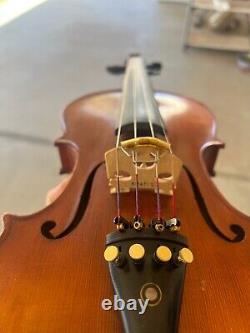 Amati Violin AFV-017 4/4 Full Size (Student Package Deal)