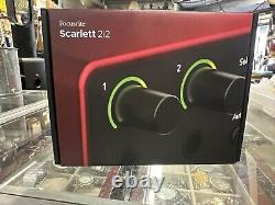 Focusrite Scarlett 2i2 4th Gen 2-in 2-out USB Music Audio Recording Interface