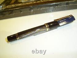 PELIKAN PACKAGE DEAL! PELIKAN R800 rollerball tortoise brown + book