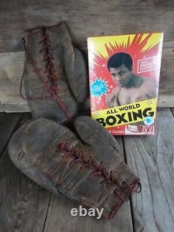 Vtg Spalding Leather Boxing Gloves & Sealed Box NOS Trading Cards A Package Deal